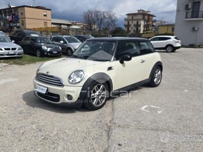 Käytetty Mini Cooper D 112 HP (82 kW) 2012 Valkoinen Viistoperä