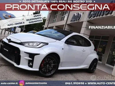 Usata Toyota Yaris Platinum 261 CV (191 kW) 2021 Bianco Utilitaria