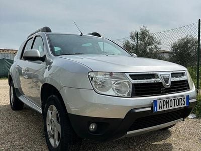 Usata Dacia Duster Lauréate 110 CV (80 kW) 2012 Grigio SUV