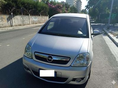 Usata Opel Meriva Cosmo 101 CV (74 kW) 2006 Argento Monovolume
