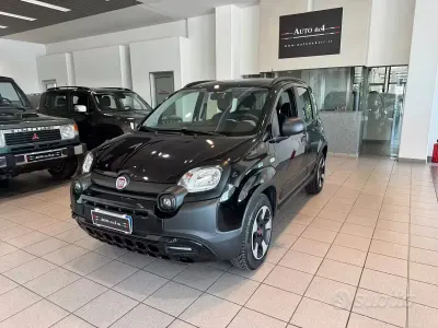 Usata Fiat Panda Cross Cross 69 CV (50 kW) 2022 Nero Utilitaria