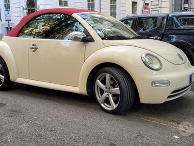 usata VW Beetle 1.9 TDI 105CV Cabrio Lim. Red Edt.