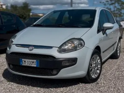 Usata Fiat Punto Evo S 75 CV (55 kW) 2012 Bianco Utilitaria