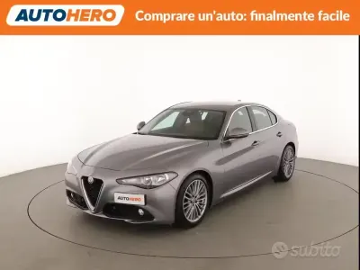 Begagnad Alfa Romeo Giulia 179 HK (131 kW) 2017 Grå Sedan