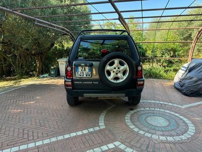 Land Rover Freelander 2