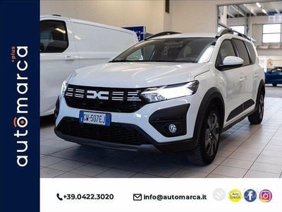 Usata Dacia Jogger Essentiel 101 CV (74 kW) 2024 Bianco Monovolume