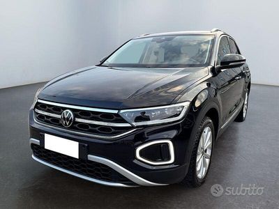 Usata VW T-Roc Life 150 CV (110 kW) 2022 Nero SUV