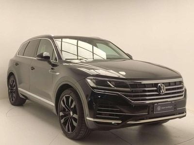 Begagnad VW Touareg 381 HK (280 kW) 2022 Grå SUV