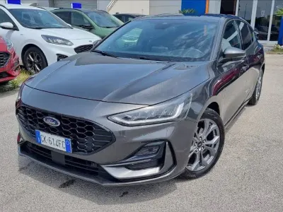 Usata Ford Focus ST-Line 125 CV (91 kW) 2022 Magnetic Berlina