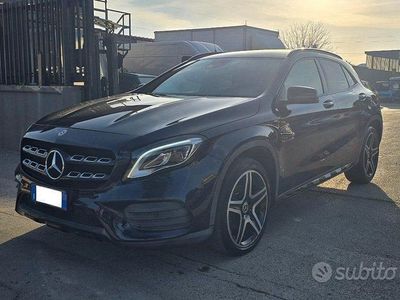 Usata Mercedes GLA200 Premium 136 CV (100 kW) 2018 Blu SUV