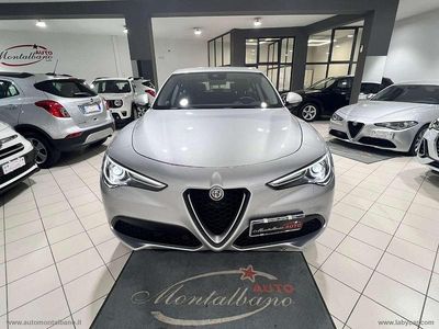 Usata Alfa Romeo Stelvio Business 190 CV (139 kW) 2019 Argento SUV