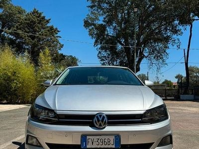 Usata VW Polo Comfortline 95 CV (69 kW) 2019 Grigio Berlina