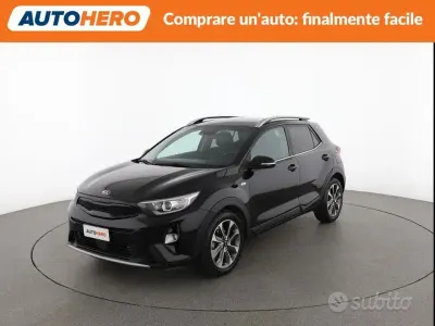 Second-hand Kia Stonic 110 CP (80 kW) 2018 Negru SUV