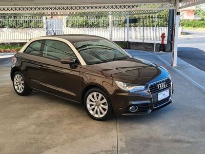 usata Audi A1 1.6 Tdi 105 cv Sport Bicolore