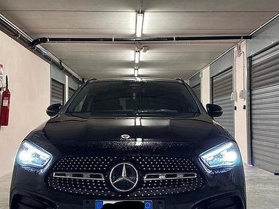 Käytetty Mercedes GLA200 AMG Line Premium Plus 150 HP (110 kW) 2025 Musta Katumaasturi