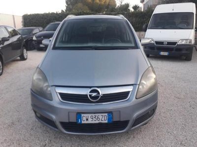 usata Opel Zafira 1.9 16V CDTI 150CV Cosmo