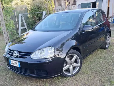 Usata VW Golf IV 105 CV (77 kW) 2005 Nero Berlina