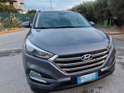 Usata Hyundai Tucson 2016 Grigio SUV