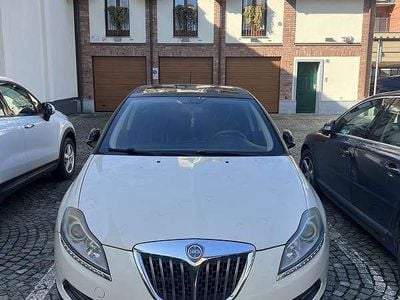 Usata Lancia Delta 120 CV (88 kW) 2009 Utilitaria