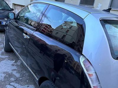 Usata Lancia Ypsilon 69 CV (50 kW) 2006 Nero Utilitaria