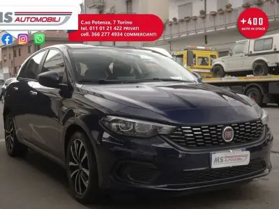 Usata Fiat Tipo Easy 95 CV (69 kW) 2019 Blu scuro Utilitaria