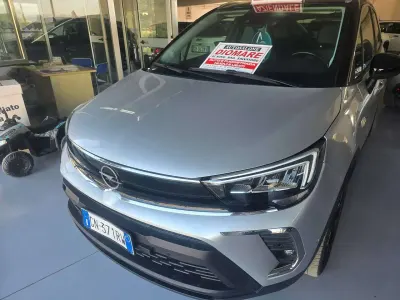 Usata Opel Crossland Ultimate 110 CV (80 kW) 2023 Argento SUV