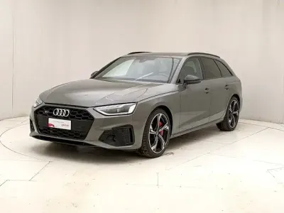 Usata Audi S4 Sport 341 CV (250 kW) 2024 Grigio chronos metallizzato Station wagon