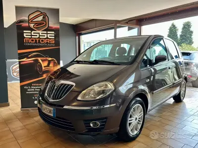 Usata Lancia Musa 90 CV (66 kW) 2010 Marrone Monovolume