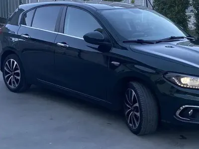 Usata Fiat Tipo 120 CV (88 kW) 2020 Verde Utilitaria