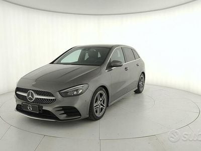 Grigio Usata 2022 Mercedes B200 Premium Monovolume | 26.900 € (Buon prezzo)