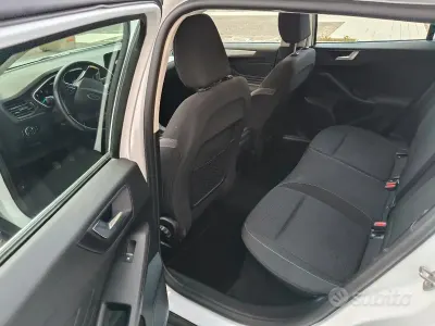 Usata Ford Focus 150 CV (110 kW) 2019 Bianco Station wagon