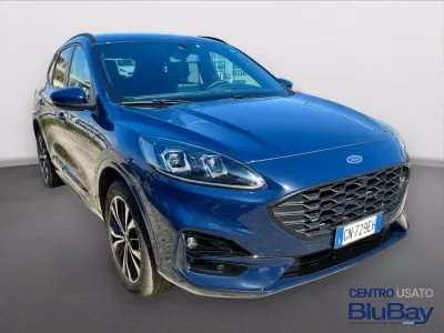 Käytetty Ford Kuga ST-Line X 225 HP (165 kW) 2023 Sininen Katumaasturi