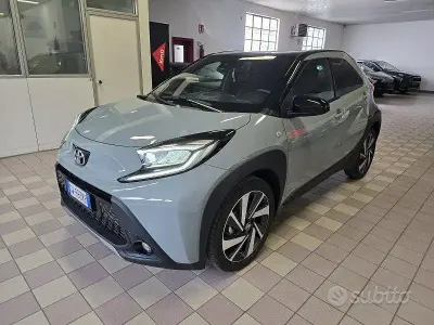 Usata Toyota Aygo X Lounge 72 CV (52 kW) 2024 Verde SUV
