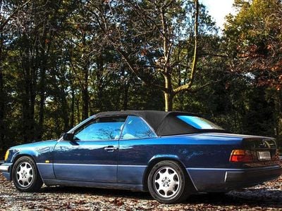 Usata Mercedes E300 231 CV (169 kW) 1994 Blu/azzurro Cabrio