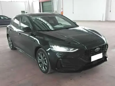 Usata Ford Focus ST-Line 155 CV (114 kW) 2025 Agate black Berlina