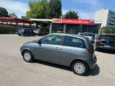 Usata Lancia Ypsilon 69 CV (50 kW) 2005 Nero Utilitaria