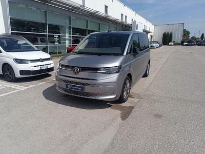 Begagnad VW Multivan Life 218 HK (160 kW) 2022 Grå Minibuss