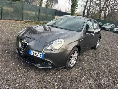 Usata Alfa Romeo Giulietta 140 CV (102 kW) 2012 Grigio Utilitaria