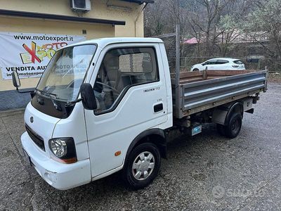 Usata Kia Bongo 93 CV (68 kW) 2003 Bianco