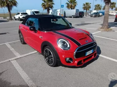 Usata Mini Cooper S Cabriolet Hype 192 CV (141 kW) 2016 Rosso Cabrio