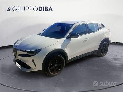 Nuova Alfa Romeo Junior 145 CV (106 kW) 2025 Bianco SUV