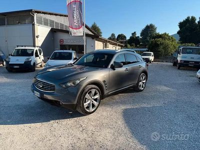 Usata Infiniti Fx37 320 CV (235 kW) 2009 Grigio SUV