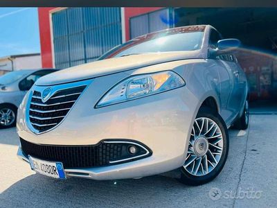 Usata Lancia Ypsilon 95 CV (69 kW) 2012 Utilitaria