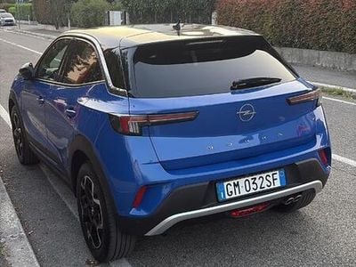 Usata Opel Mokka Ultimate 131 CV (96 kW) 2023 Blu/azzurro SUV