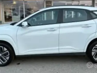 Usata Hyundai Kona 120 CV (88 kW) 2018 Bianco SUV