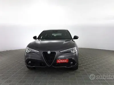 Usata Alfa Romeo Stelvio Veloce 210 CV (154 kW) 2023 Grigio vesuvio SUV