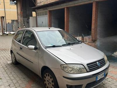 Usata Fiat Punto 2004 Utilitaria