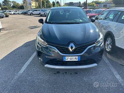 Second-hand Renault Captur Zen 101 CP (74 kW) 2021 Gri SUV