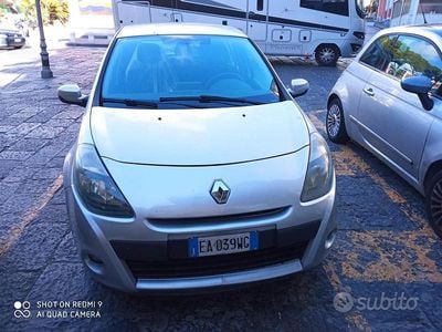 Usata Renault Clio II 2011 Grigio Berlina