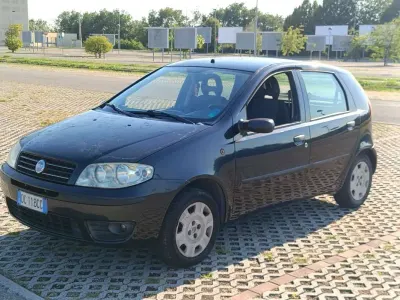 Usata Fiat Punto 60 CV (44 kW) 2006 Nero Utilitaria